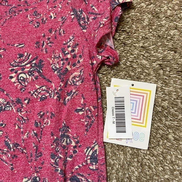 NWT LuLaRoe Pink Floral Classic T Top - Picture 2 of 5